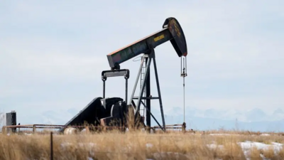 Oil prices have been falling for seven weeks straight. Here’s why